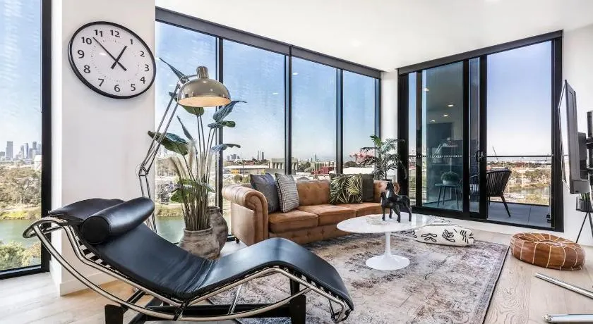 Hip Condo on Maribyrnong River Cityscape Views! - Image 1