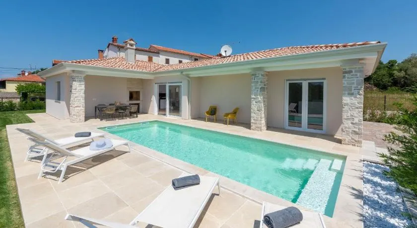Villa Audrey by Villas Holiday - Image 1