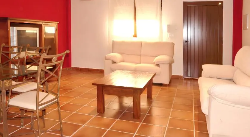 Cozy house in Villamiel with mountain view - Image 1