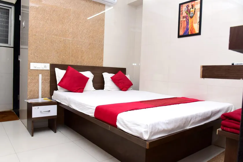 Nivant Lodge - Image 1