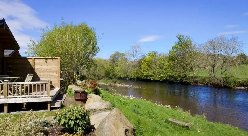 Braidhaugh Holiday Lodge and Glamping Park - Image 1
