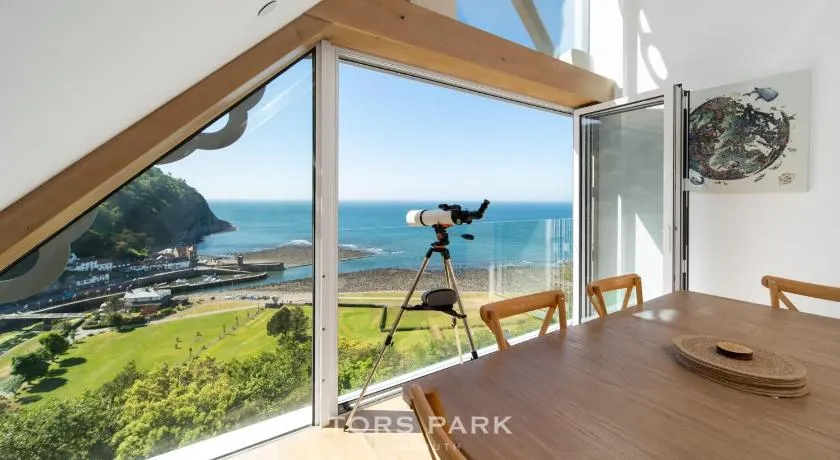 Watchtower Penthouse - Image 1