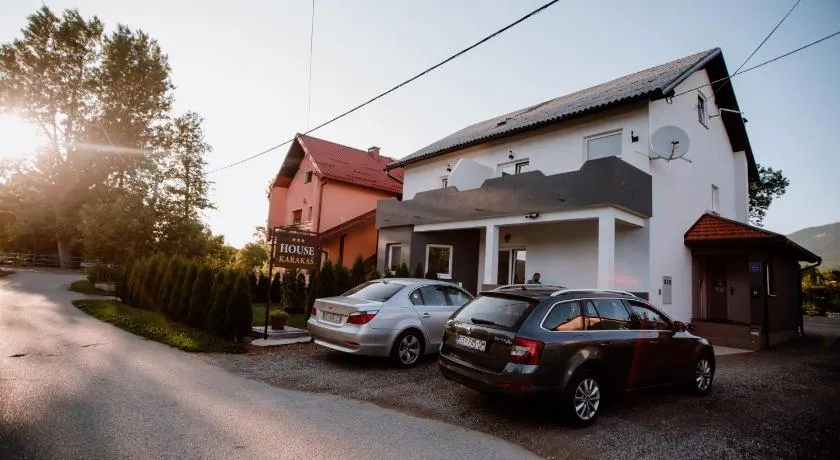 House Karakas - Image 1