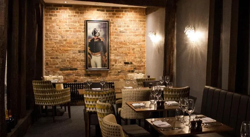 The Swan Hotel Bar and Grill - Image 1