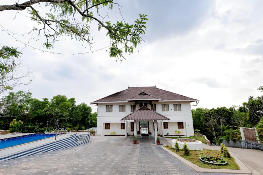 Winspark Inn Resort - Image 1