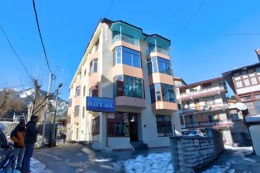 HOTEL ROyAL THE MALL MANALI - Image 1