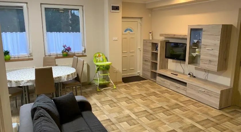 Gázláng Apartman - Image 1
