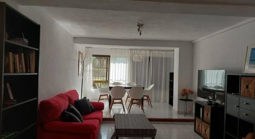 Apartamento, piscina y playa - Image 1
