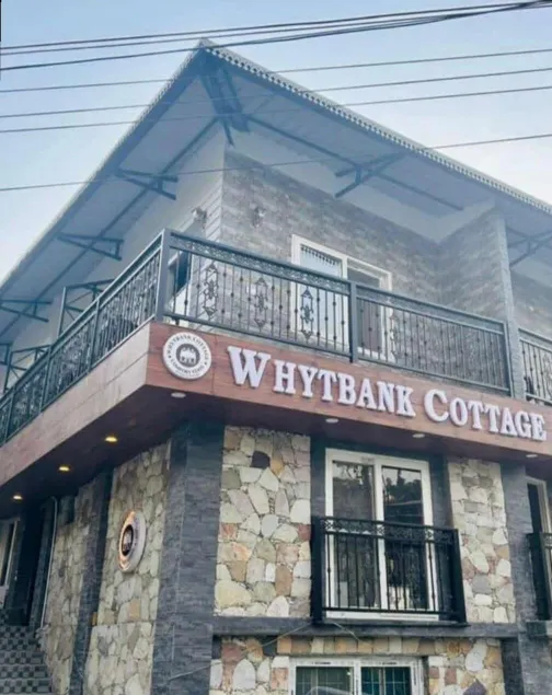 Whytbank Cottage Comfort Stays - Image 1