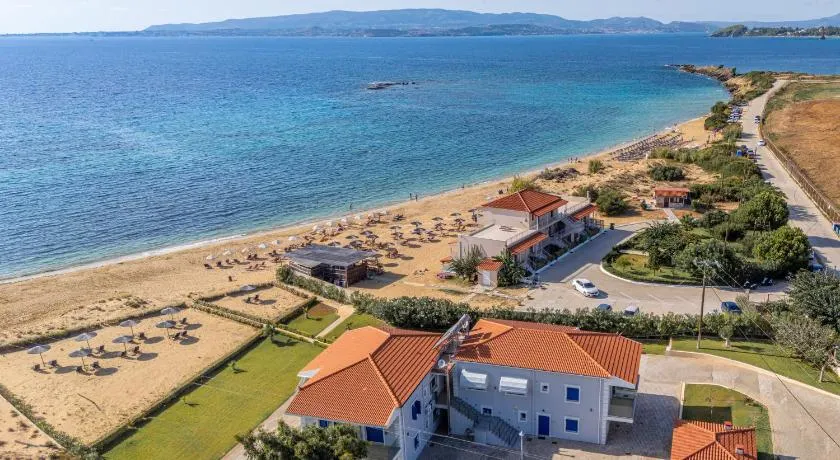 Sandoa Residence - Beachfront - Image 1