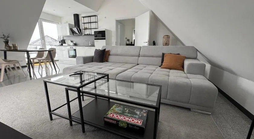 Wohnung mit großer Terasse - Image 1