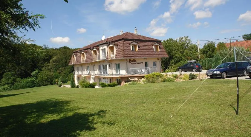 Balla Appartements - Image 1