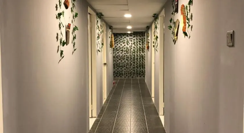 Nusantara Mattwaddien Hostel - Image 1