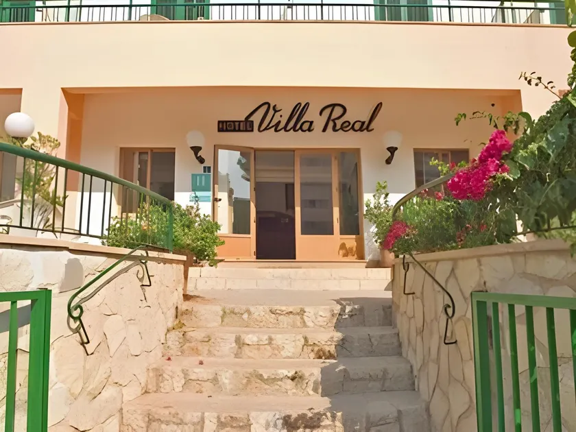 Villa Real Club Apartments - Image 1