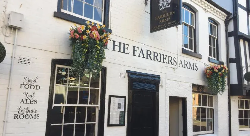 FARRIERS ARMS - Image 1