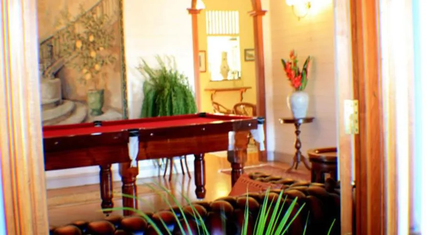 Classique Bed & Breakfast - Image 1