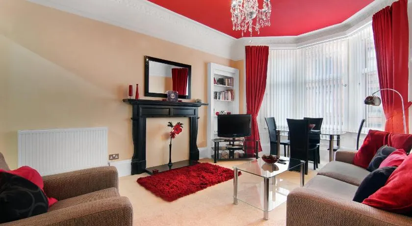 Townhead Apartments Glasgow Airport - Image 1