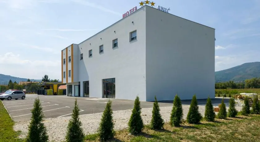 Motel Anić - Image 1