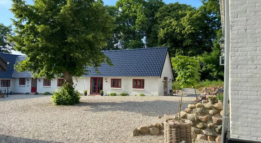 Lindegaardens Bed and Breakfast - Image 1