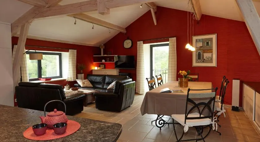 Clos de Ginaillac - ensemble de 2 chambres d'hôtes et 1 gîte pouvant accueillir 6 personnes - Image 1