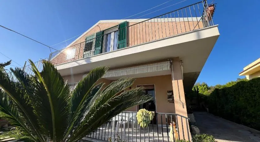 Casa Genisi - Image 1