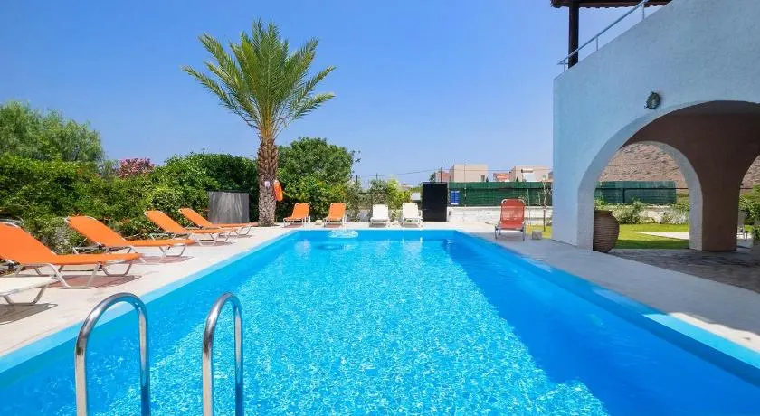 Golden Sea Villa - Image 1