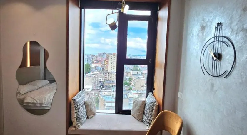 Luxury Studio Apartment Square 21, Seven Heavens - Image 1