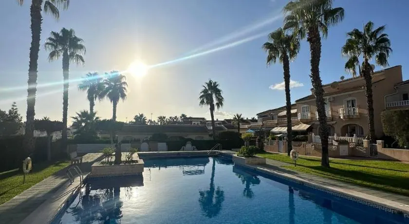 Luxury Holiday Townhouse with Pool II Casa Macarena 02 - Image 1