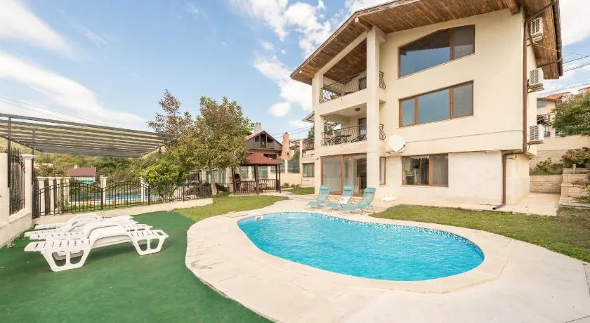 Villa Sineva - Pool, BBQ & Seaview - Image 1