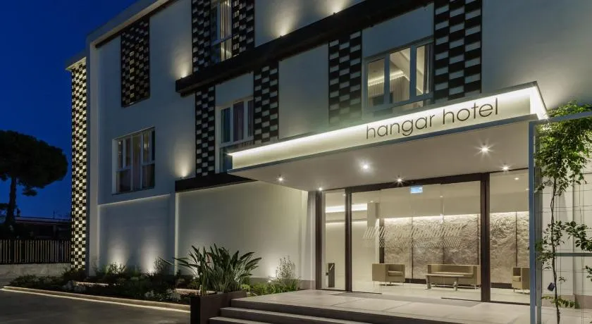 Hangar Hotel - Image 1