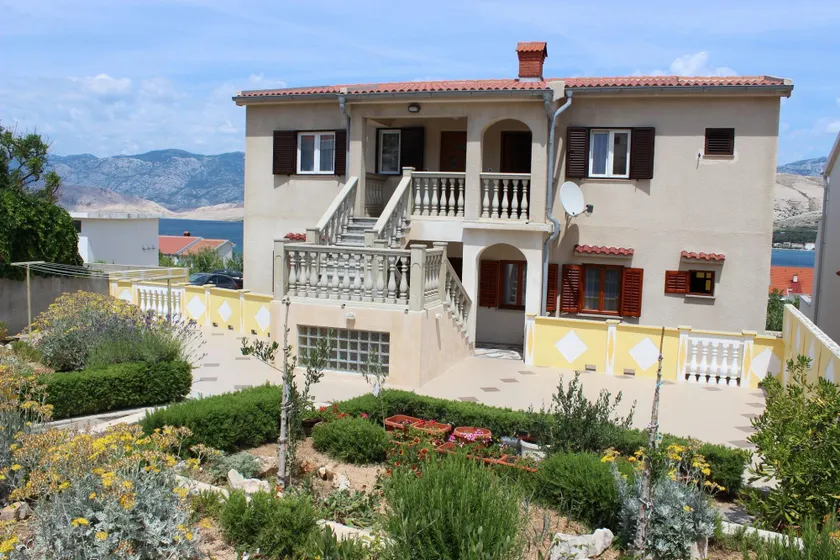 Apartment Dar B2-donji manji Pag, Island Pag - Image 1