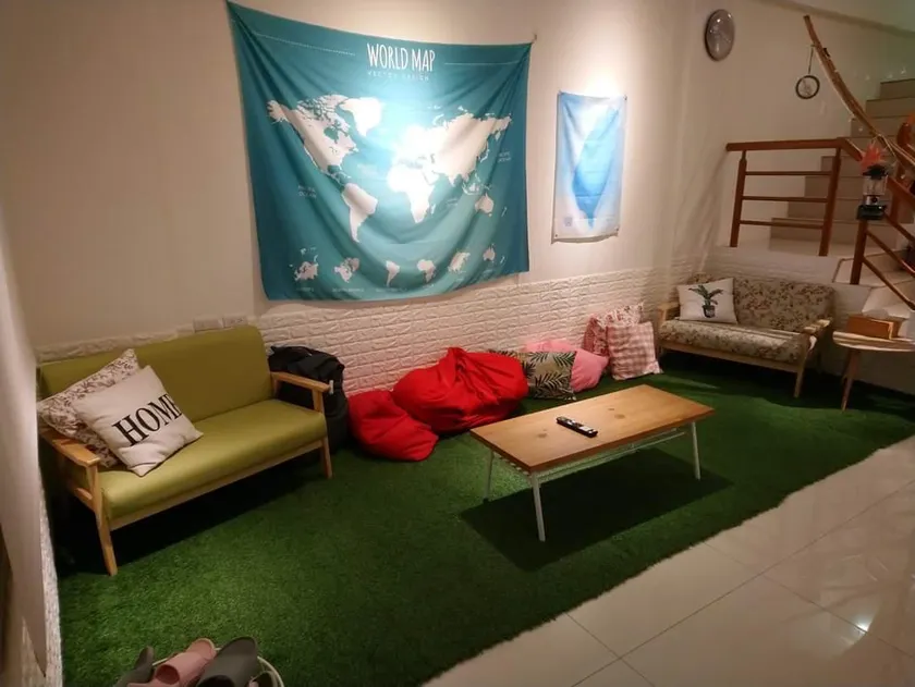 My Friends' Hostel - Image 1