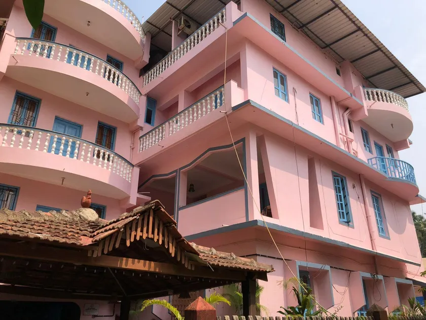 Thomas Beach Guesthouse - Image 1