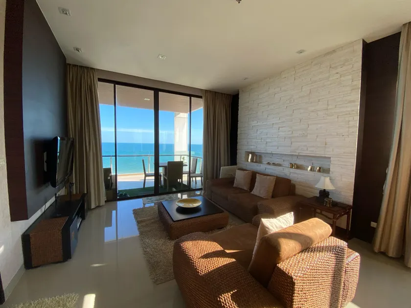 Deluxe Sea View Condo with balcony, Private beach - Image 1
