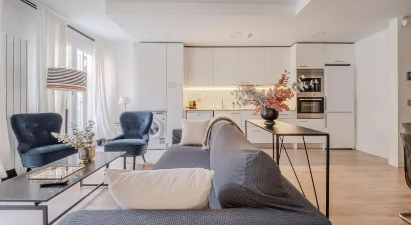 Modern with terrace -1Bdr 1Bath-Ppe. de Vergara - Image 1