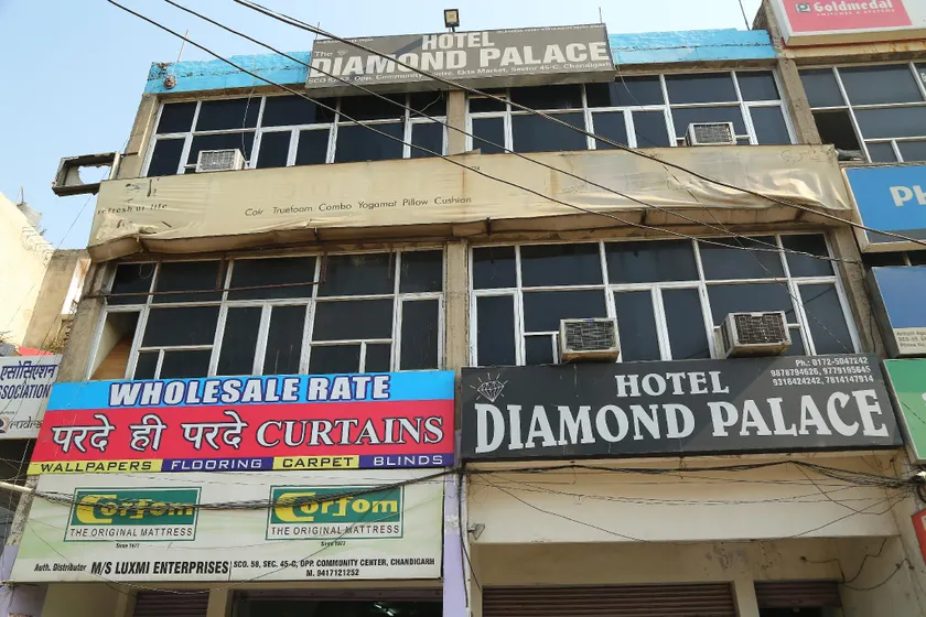 DIAMOND PALACE - Image 1