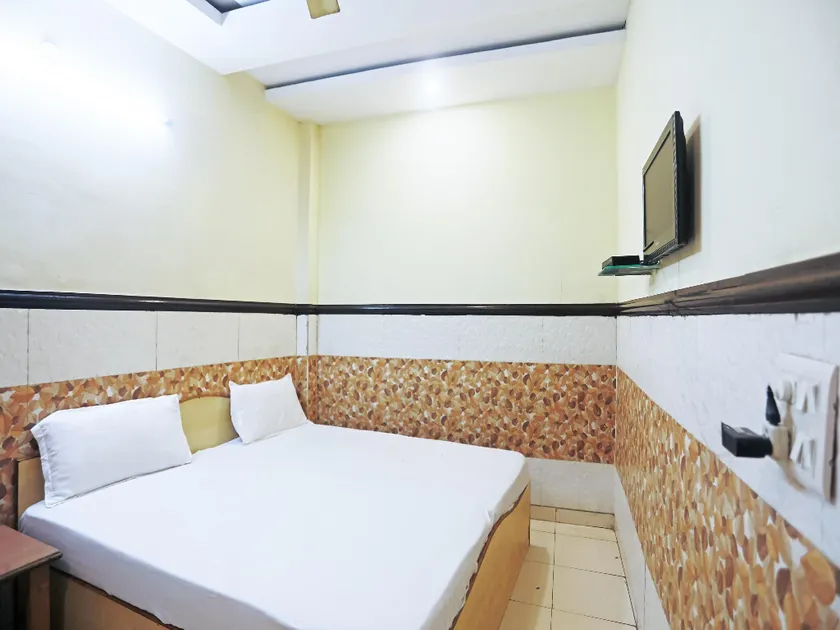 SPOT ON 37452 Kataria Guest House - Image 1