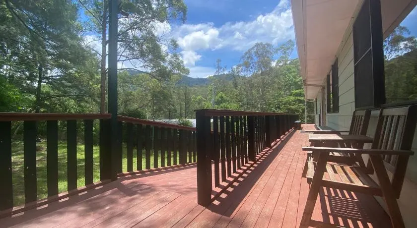 Sine Cera Rainforest Retreat - The Freeman Suite - Image 1