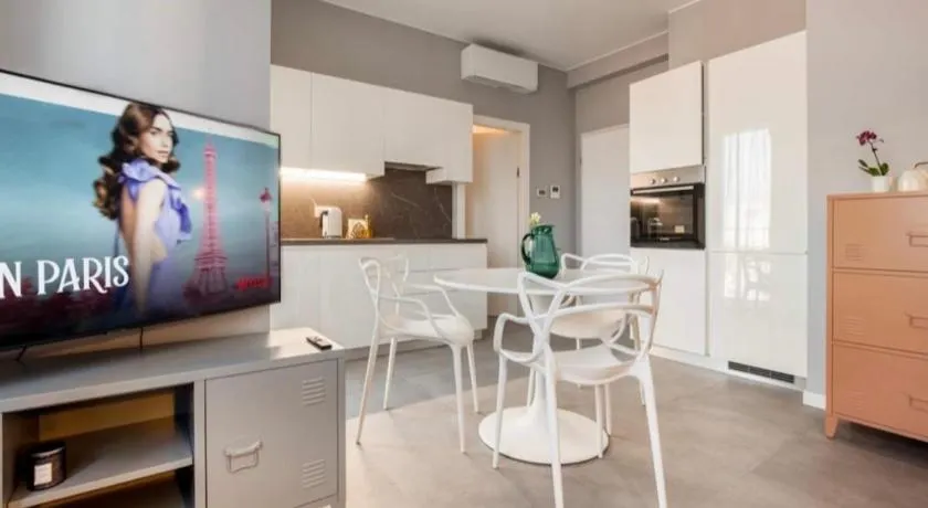 Domus Pyrus Apartments - Image 1