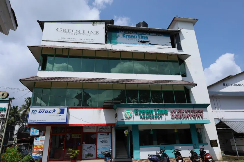 GREEN LINE RESIDENCY - Image 1
