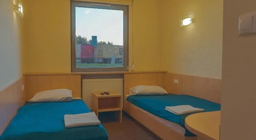 Hotel A4 Młyński Staw Autostarada A4 Opole - Image 1