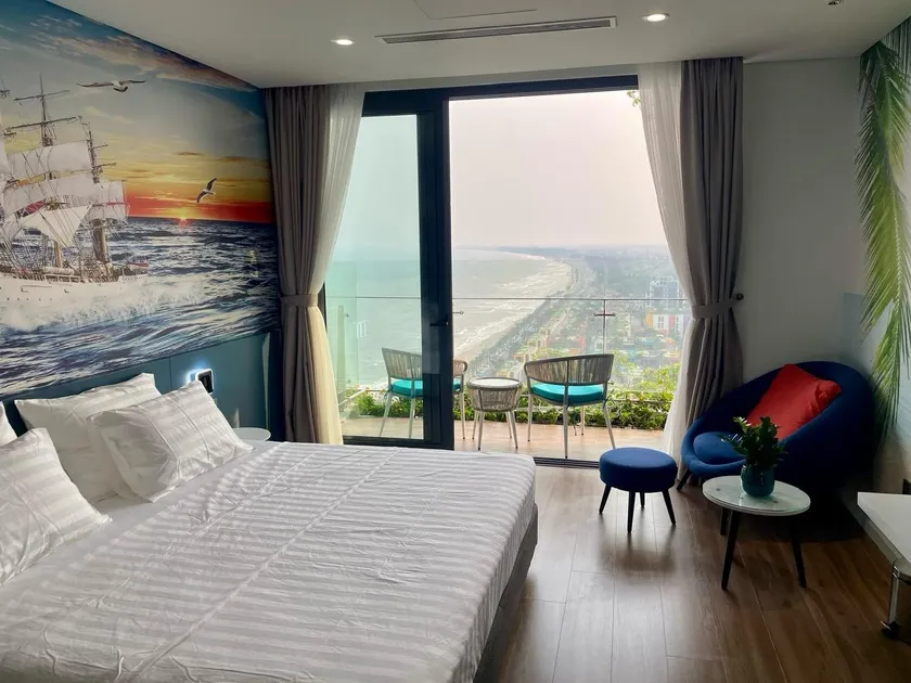 Studio Flamingo Hải Tiến View Biển Xanh Tầng 15 - Image 1