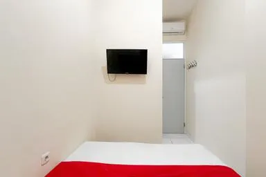 RedDoorz at RSUD Cengkareng - Image 1