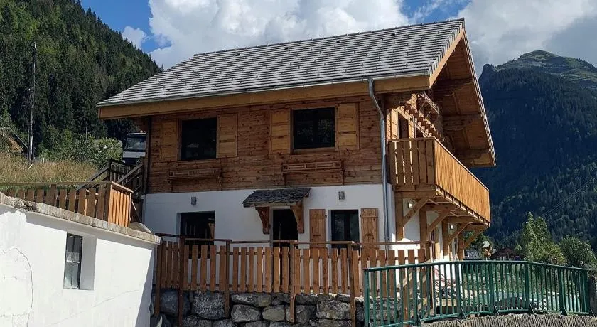 Just Morzine - Apartment Luna - Image 1