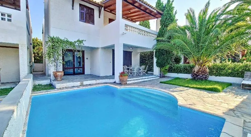Villa avec terrasse, piscine privée et internet haut débit | Vue montagne - Image 1