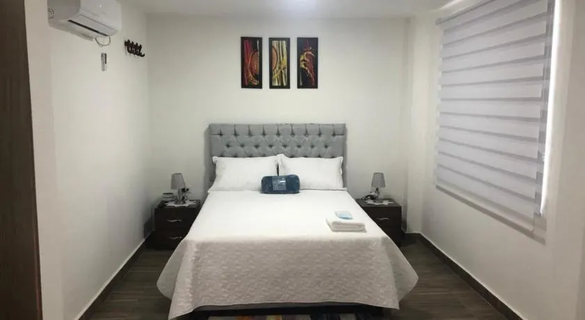 Hostal Lucy - Image 1