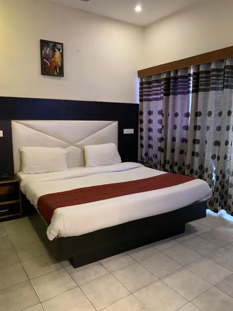 Hotel City Plaza 7 - Image 1
