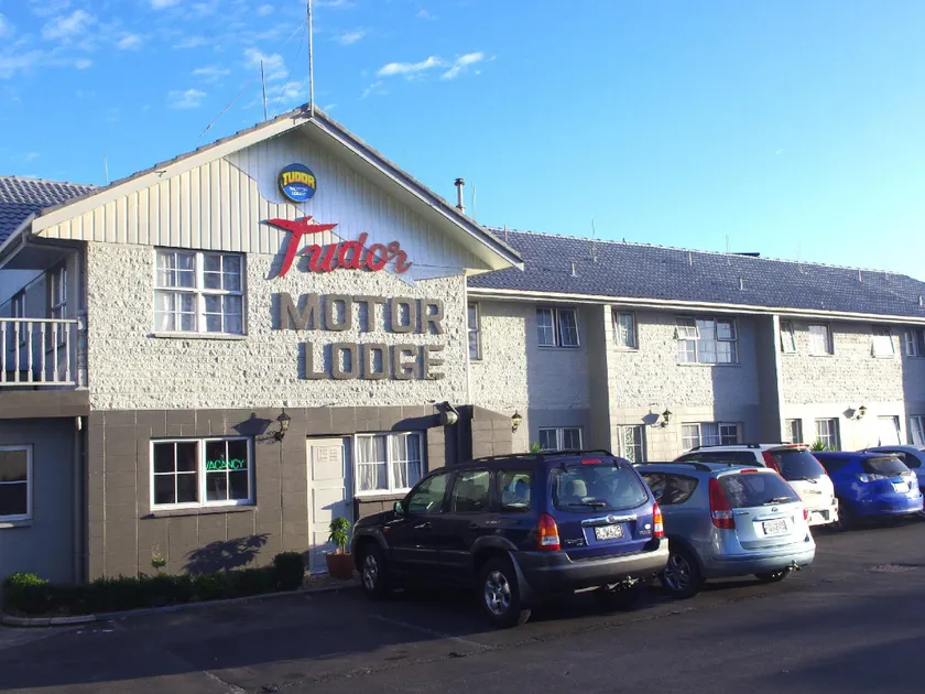 Tudor Motor Lodge - Image 1