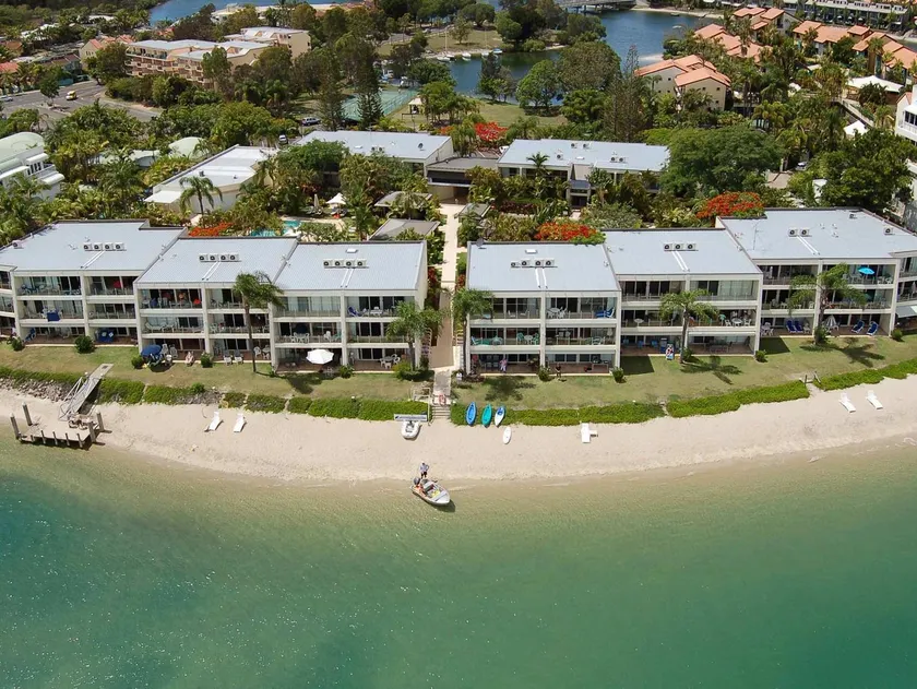 Noosa Harbour Resort - Image 1