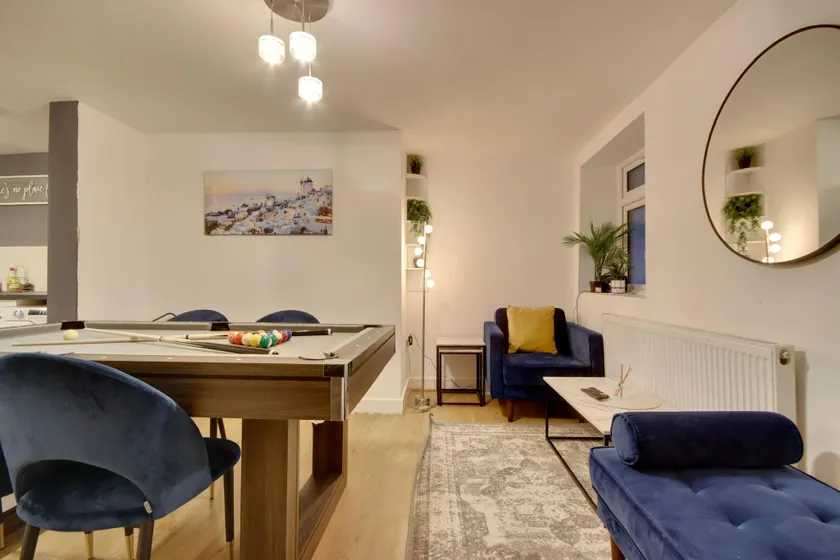 Beachfront getaway, with Pool table and Hot tub - Image 1